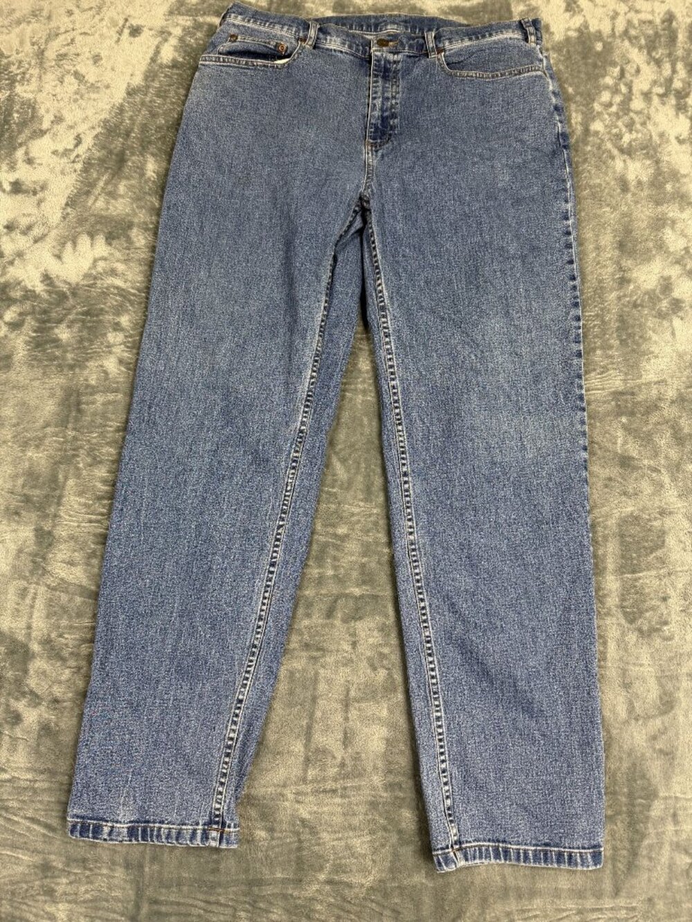 TravelSmith Mens Blue Denim Jeans 36W 32L Cotton Blend Straight Leg